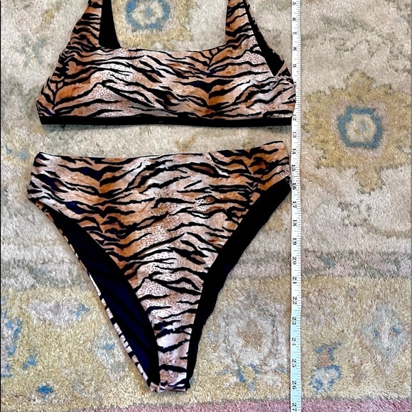 🐅Reversible High-Waisted,Tiger Print (& Black) Bikini! 2 Suits in 1, Ultra Soft - Picture 4 of 12